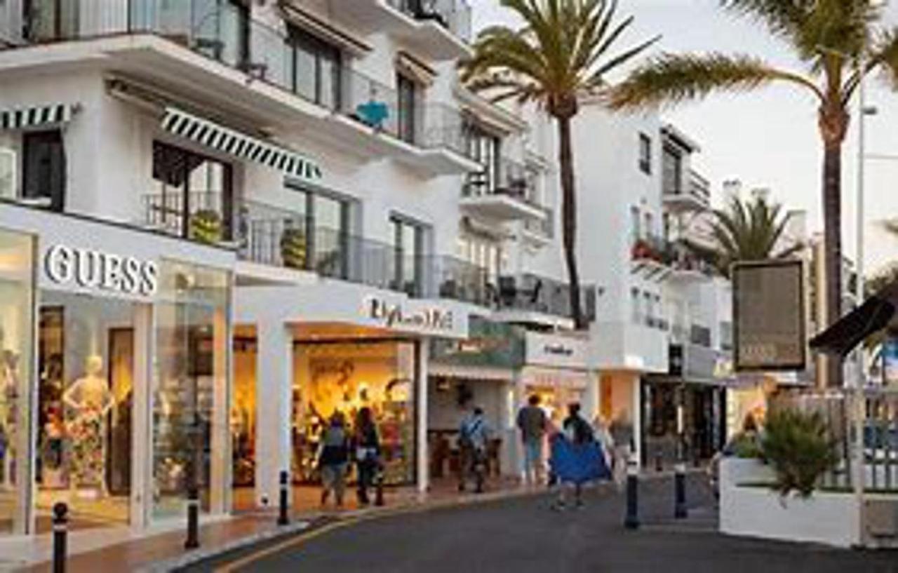 Luxurious Apartment In Puerto Banus Marbella Exterior photo