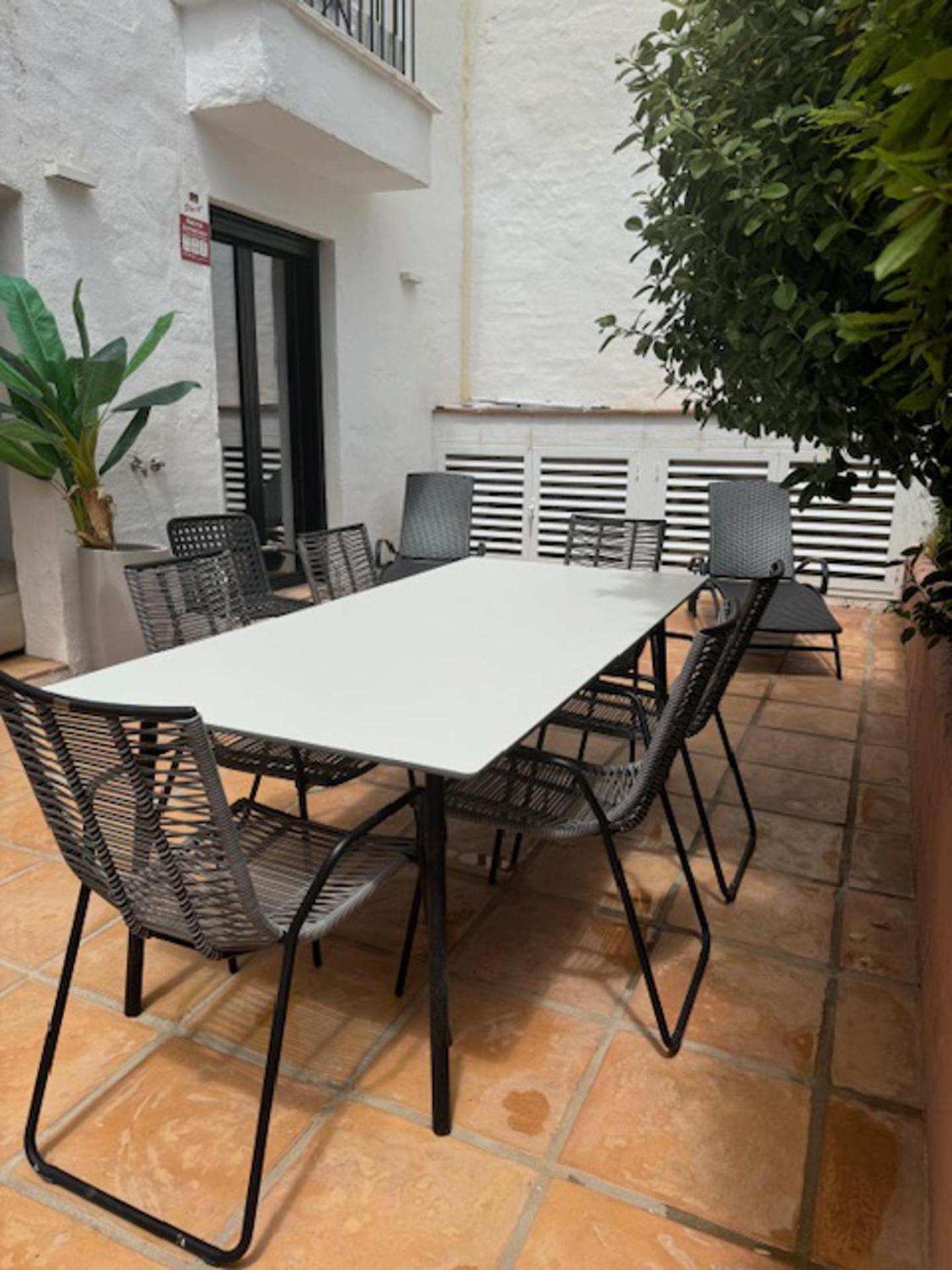 Luxurious Apartment In Puerto Banus Marbella Exterior photo